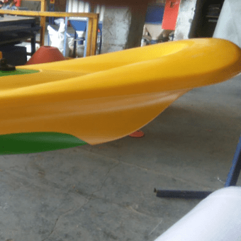 Wave deflector